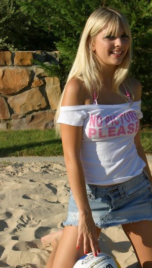 Jana Rocks invite you to explore free photos featuring Jana Rocks exhibit amazing form