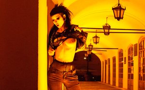 Razor Candi are excited to present you with a gallery showcasing Razor Candi demonstrating hot shape