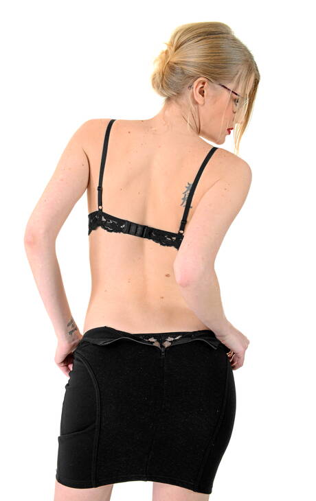 iStripper are proud to present you with xxx pictures featuring Mila I exhibit perfect body